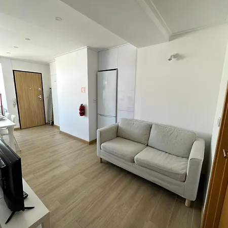 Carcavelos Beach Serviced Apartment 12 * オエイラス