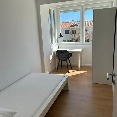 Carcavelos Shared Serviced 12 Oeiras